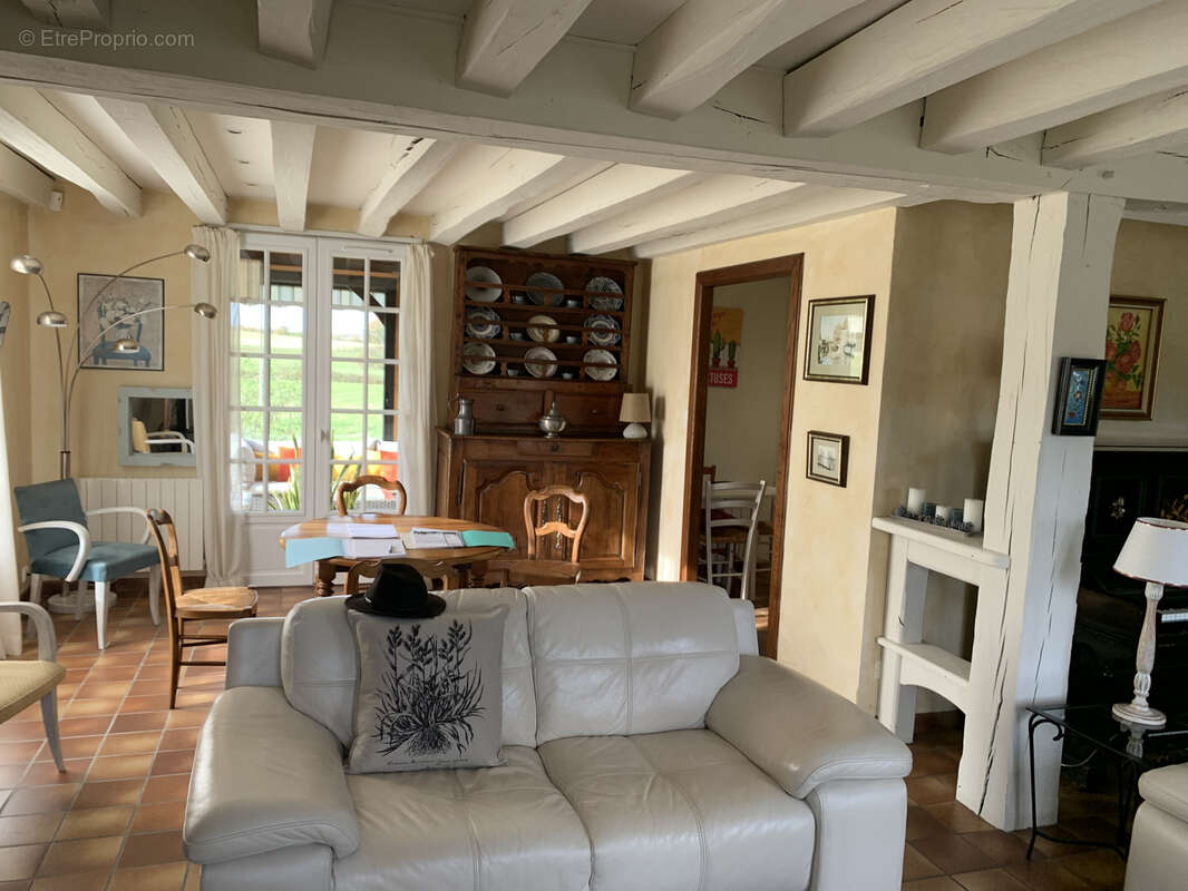 Maison à SAINT-HILAIRE-DE-COURT