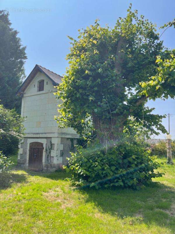 Maison à VILLEBERNIER