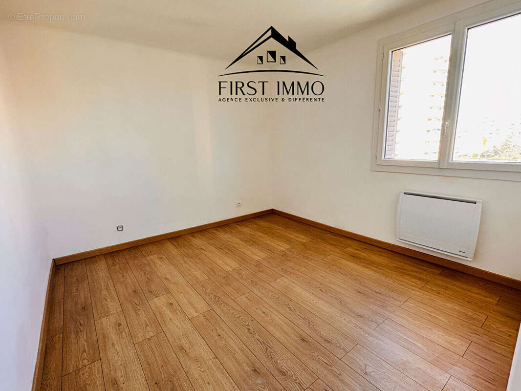 Appartement à MARSEILLE-9E