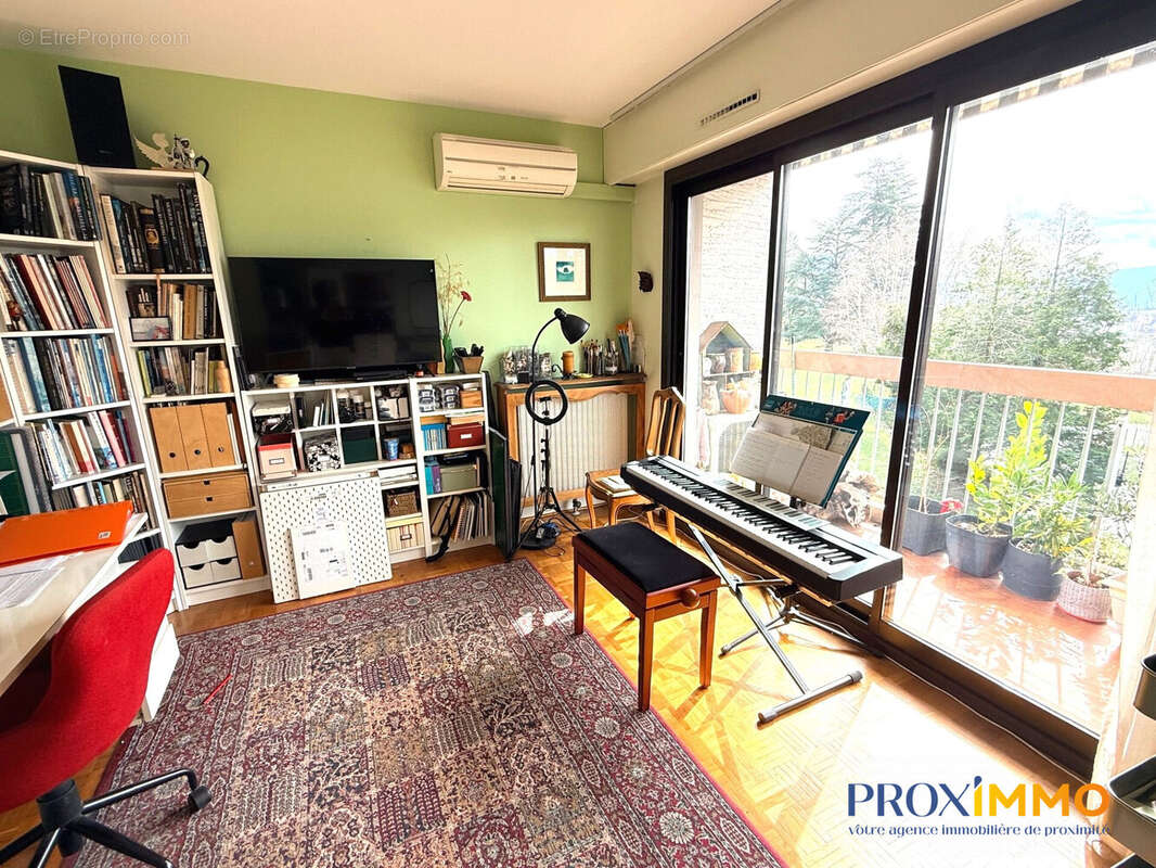 Appartement 83 m² à Voiron  - photo 7