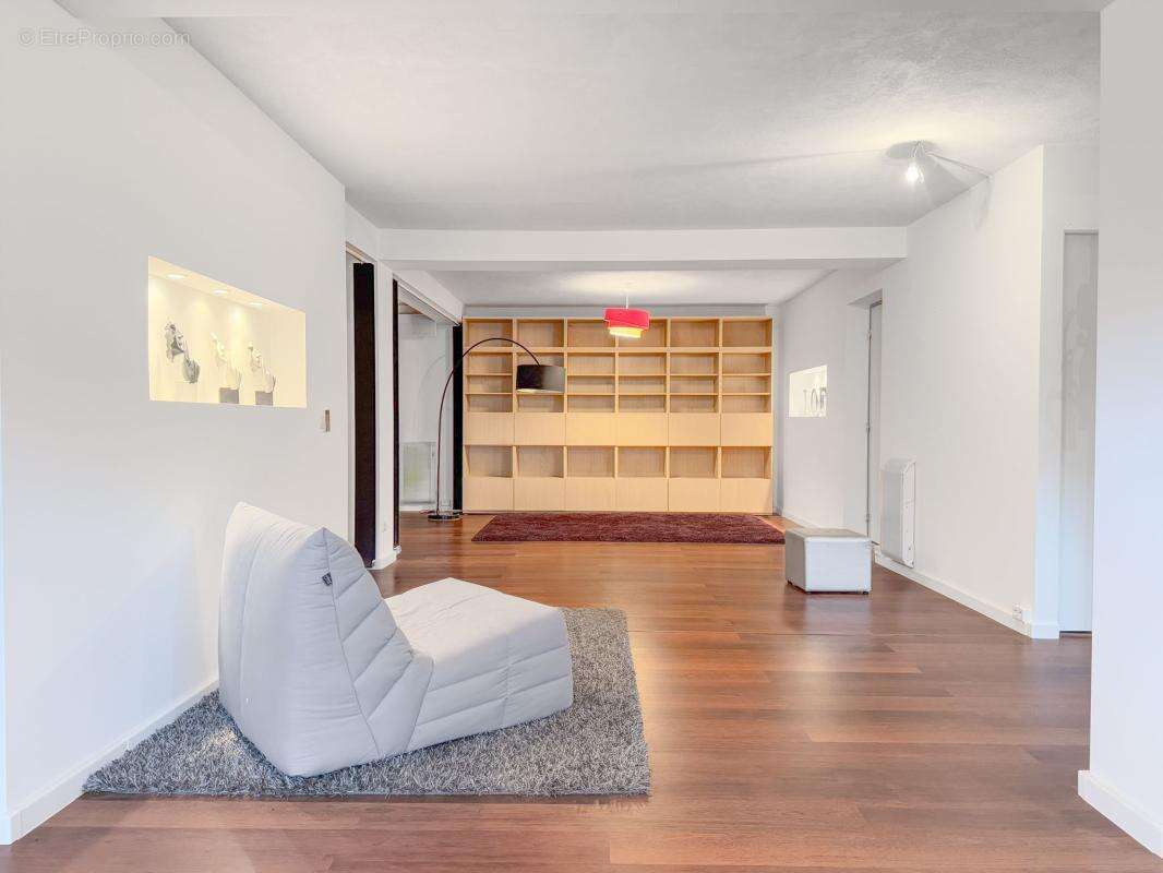 Maison à SAINT-MARTIN-DU-VAR