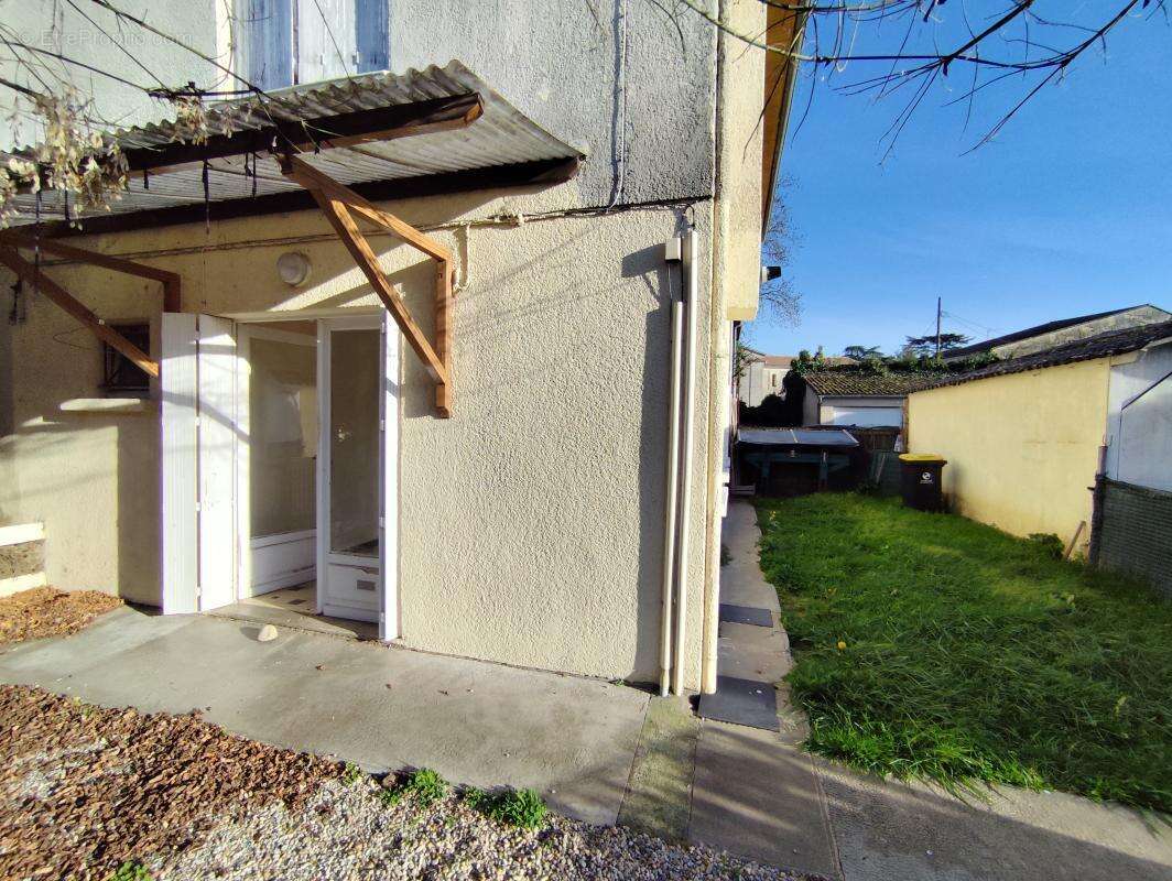 Appartement à POMEROL