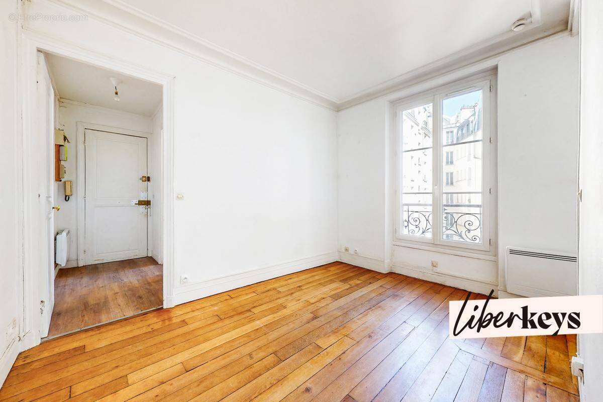 Appartement à PARIS-14E