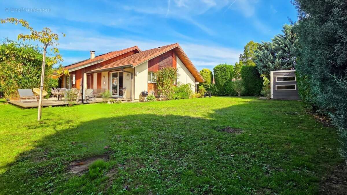 Maison à CHENS-SUR-LEMAN