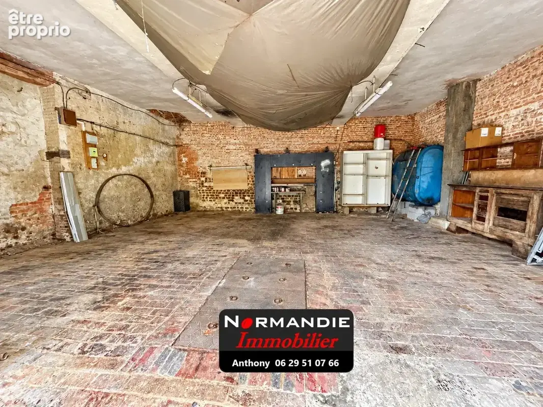 Ancienne dépendance de château – maison en pierre – 1,3 hectare – fort potentiel - photo 6