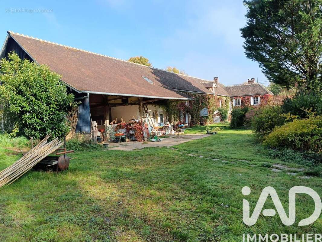 Maison 91 m² à Villiers-Saint-Benoit  - photo 2