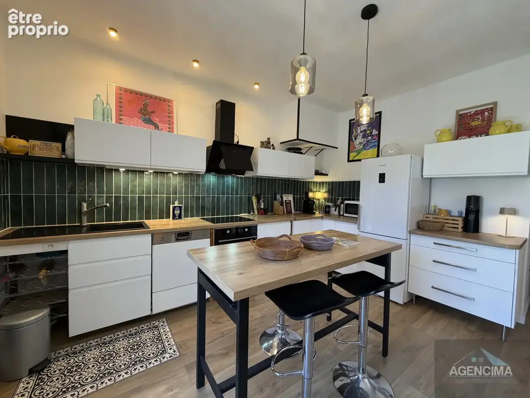 Maison avec jardin de type T4 avec un très grand garage - photo 8