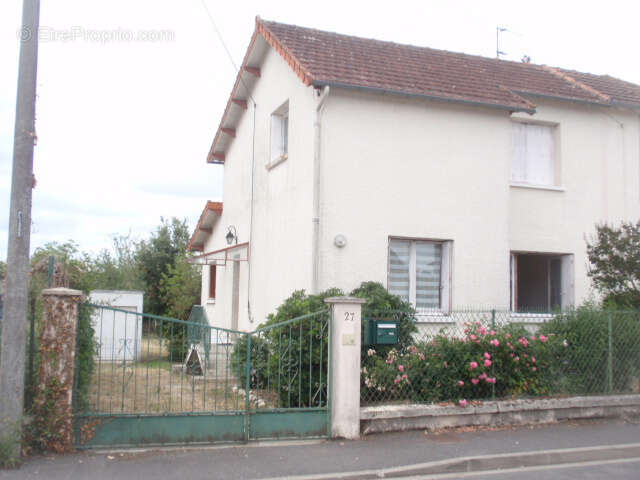 Maison à CHATELLERAULT