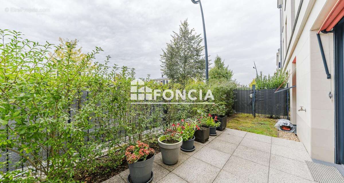 Appartement à SAINT-CYR-SUR-LOIRE