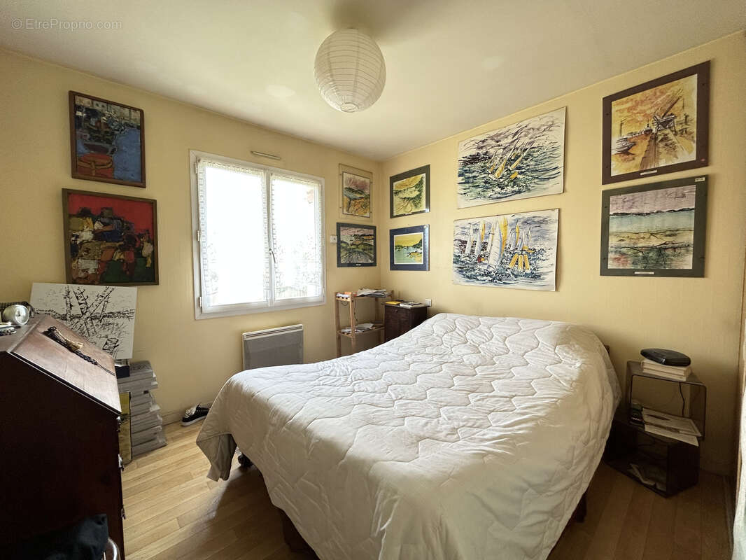 Maison à LES LANDES-GENUSSON