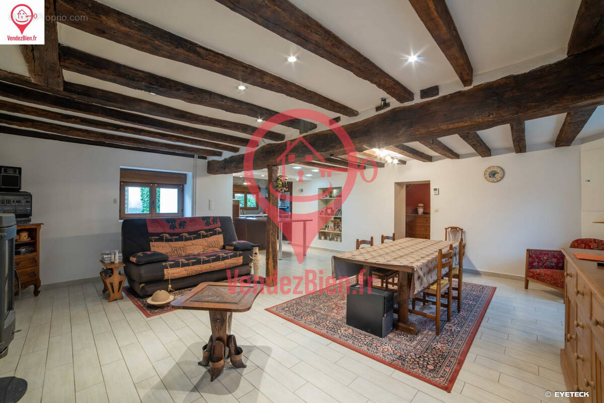 Maison à SOULANGIS