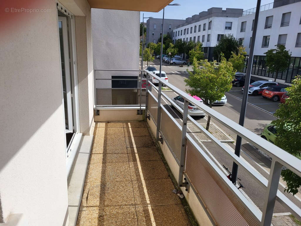 Appartement à EPERNON