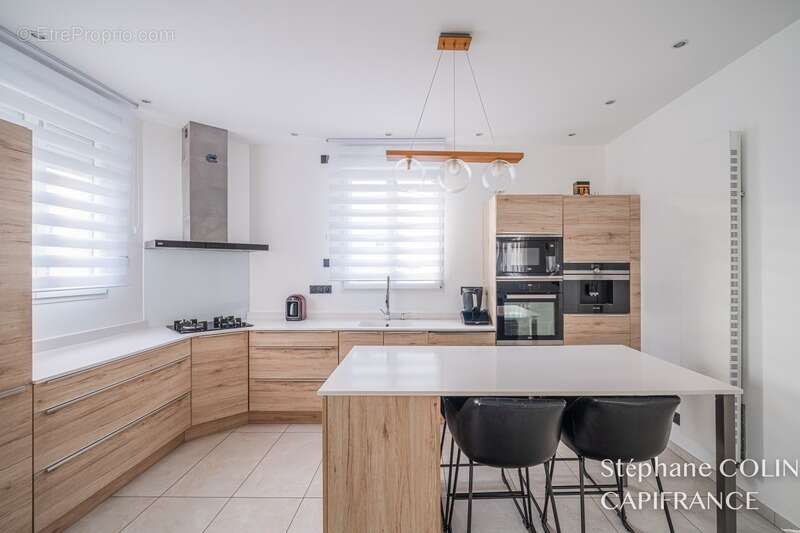 Maison à ECHIROLLES