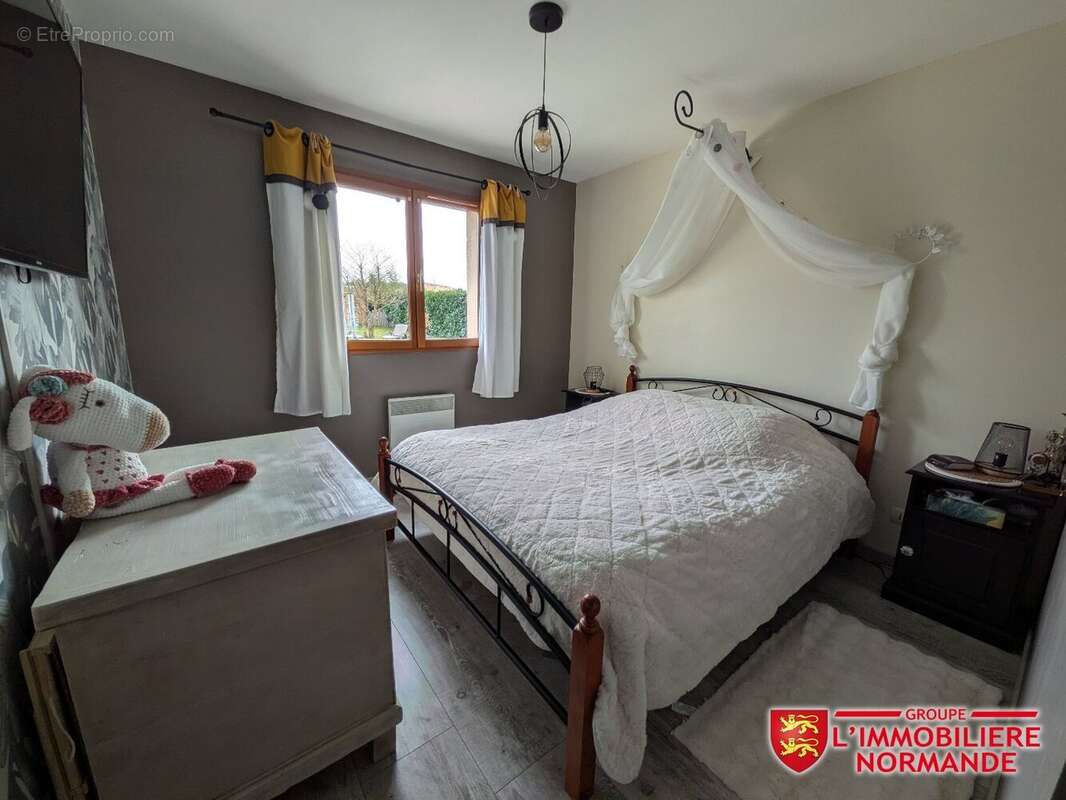 Maison à LIMETZ-VILLEZ