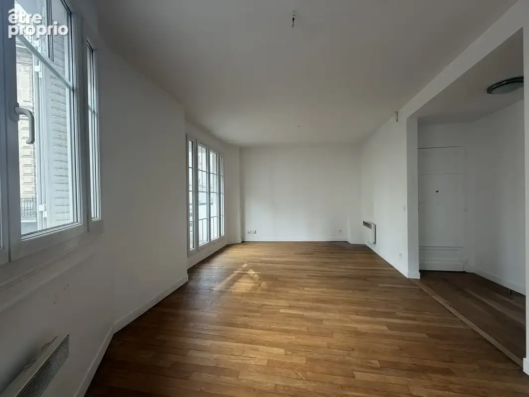 Appartement 2 pièces 44 m² à vendre à Paris-18e (75018) - photo 4