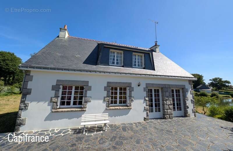 Maison à LA GACILLY