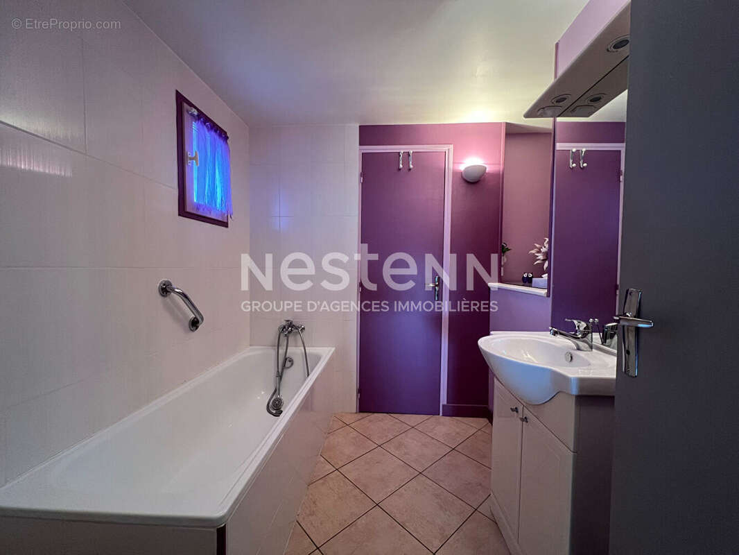 Maison à AULNOIS-EN-PERTHOIS