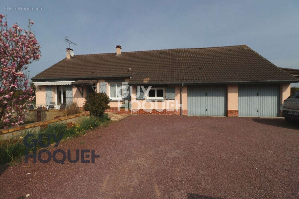 Maison à BERNAY