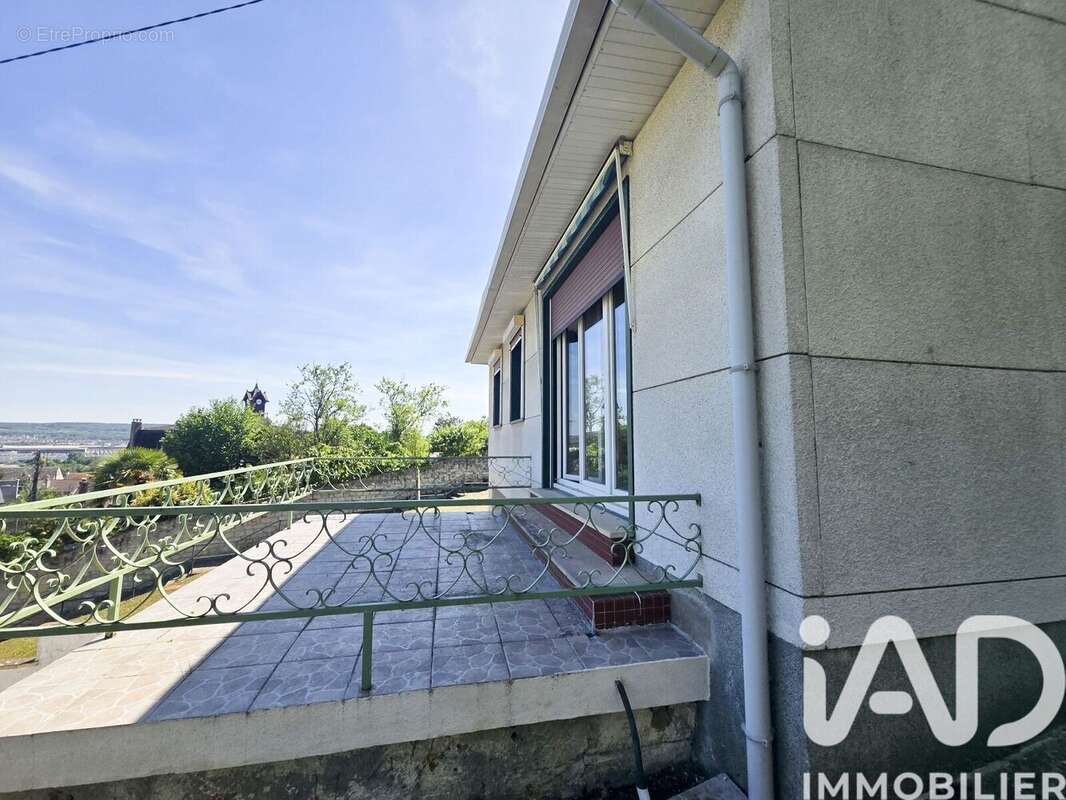 Photo 5 - Maison à JUZIERS