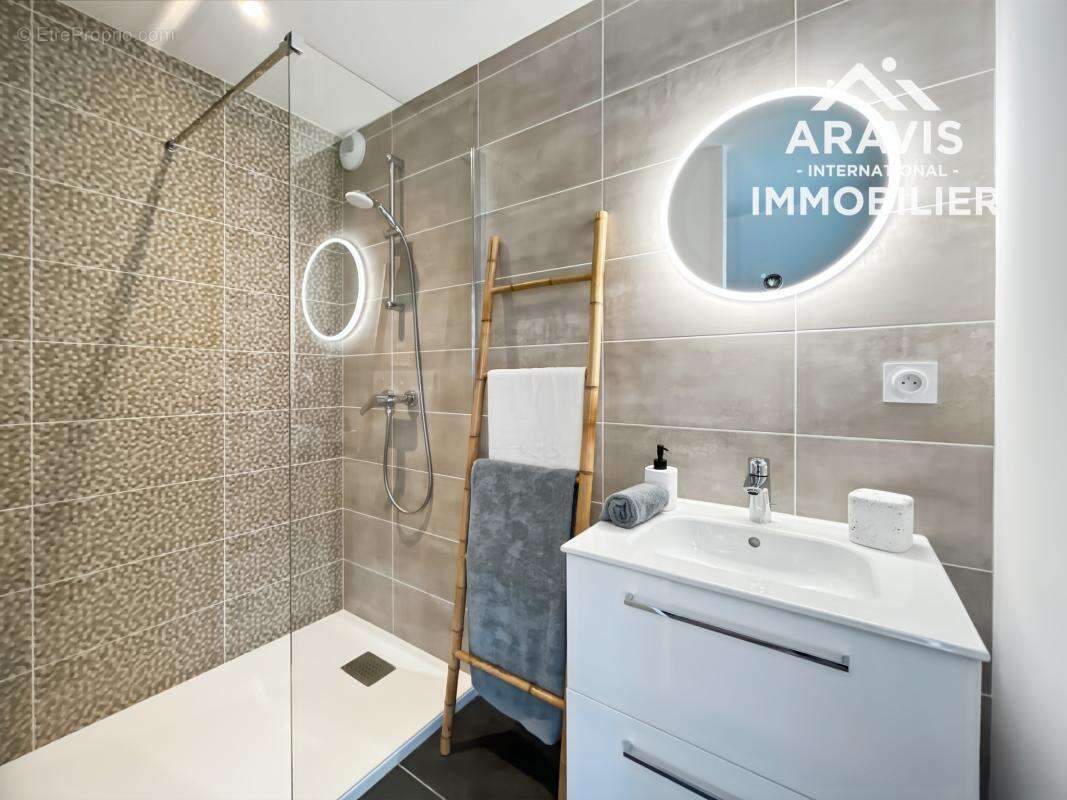 Maison à ALLONZIER-LA-CAILLE