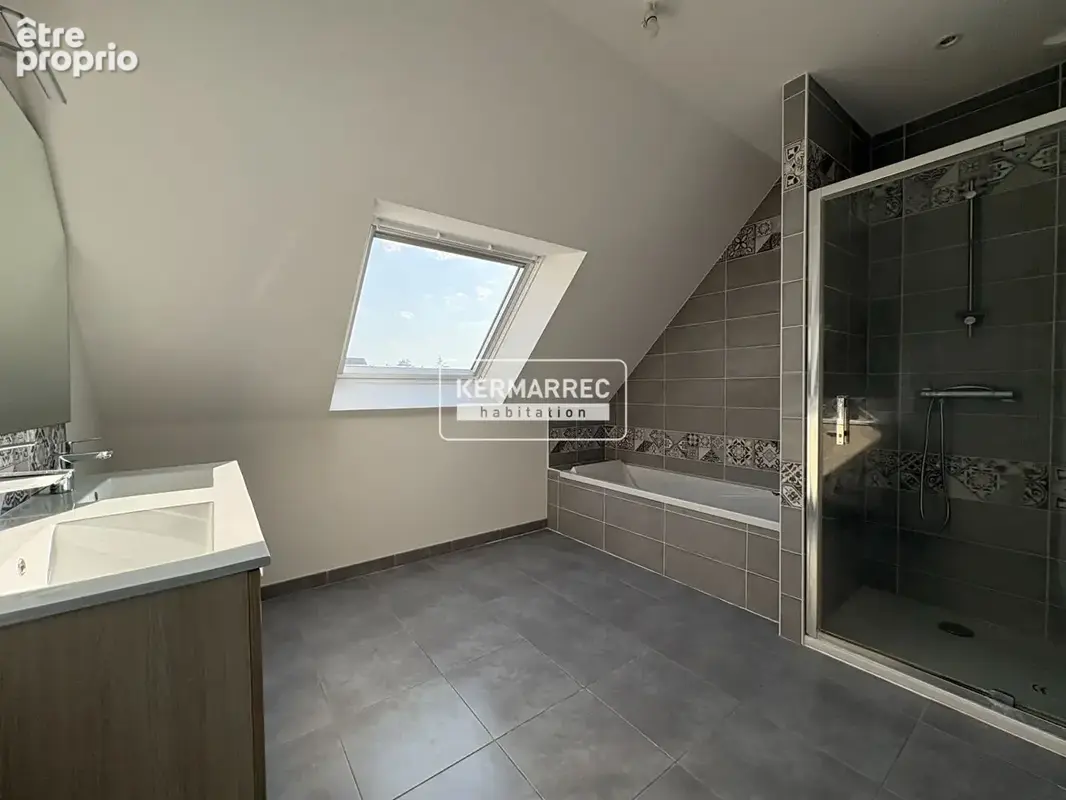Maison  6 pièce(s) - 4 chambres - photo 12