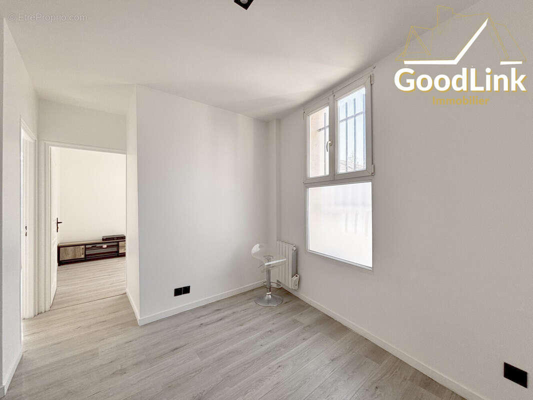 Appartement à AUBERVILLIERS