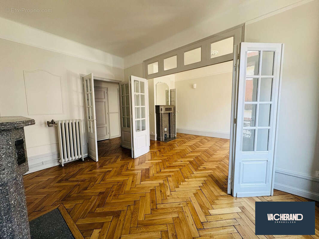 Appartement à LA MADELEINE