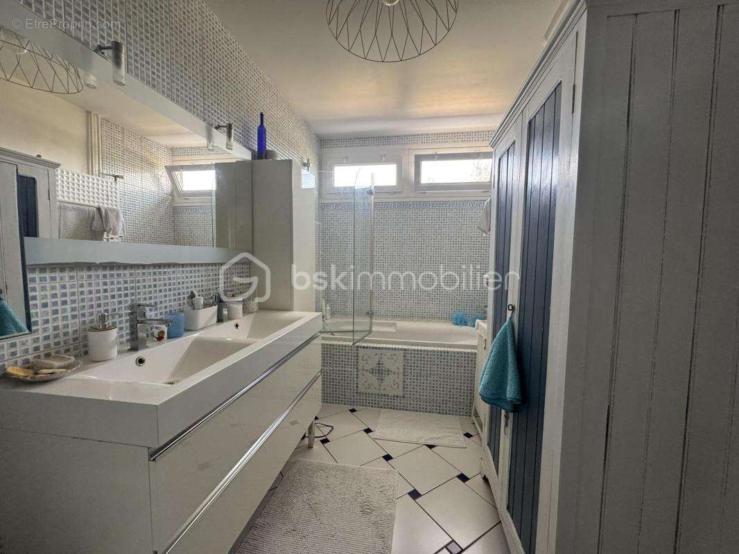 Appartement à COMPIEGNE