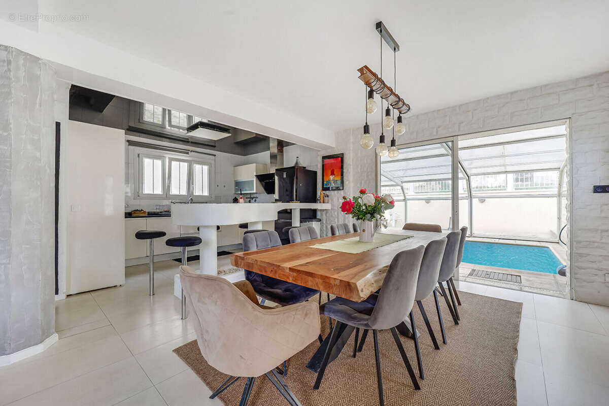 Maison à CHAMPIGNY-SUR-MARNE