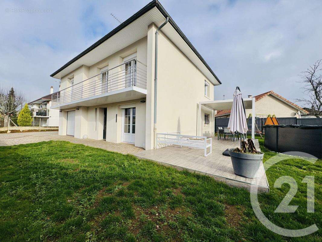 Maison à RILHAC-RANCON