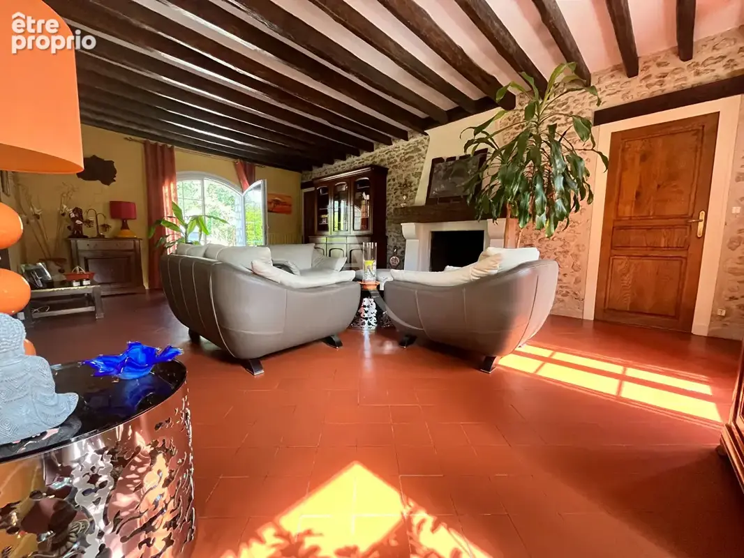 Maison familiale de 151 m² avec terrain à SAINTE-MESME - photo 3