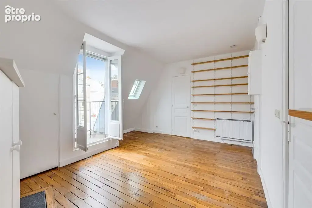 Paris 3e – Le Marais – 2 pièces au dernier étage avec ascenseur - photo 3