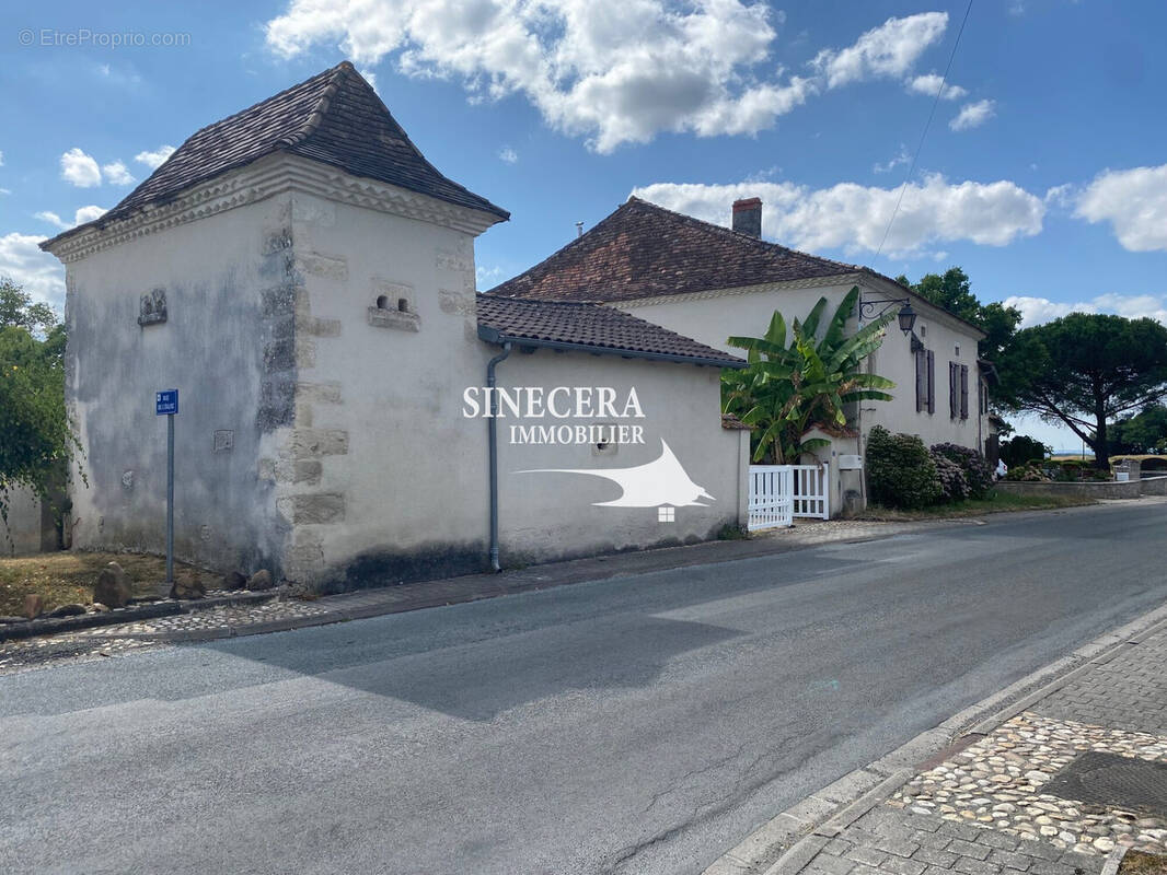 Maison 140 m² à Riberac  - photo 3