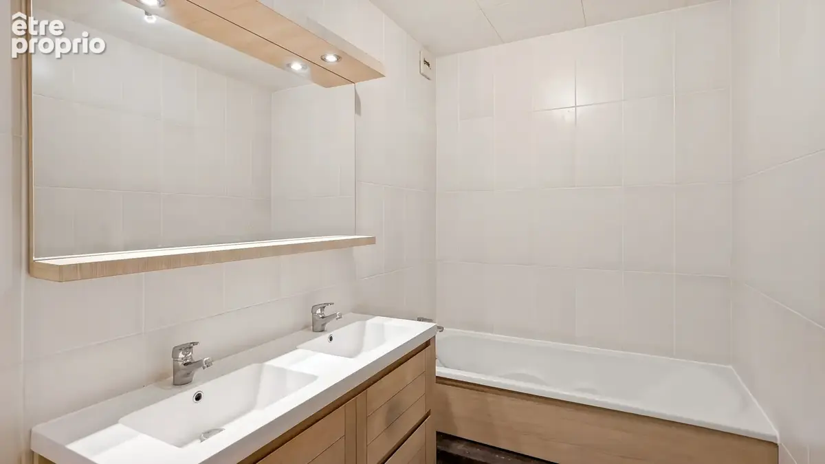 Appartement 5 pièces 99 m² à vendre à La Mulatiere (69350) - photo 4