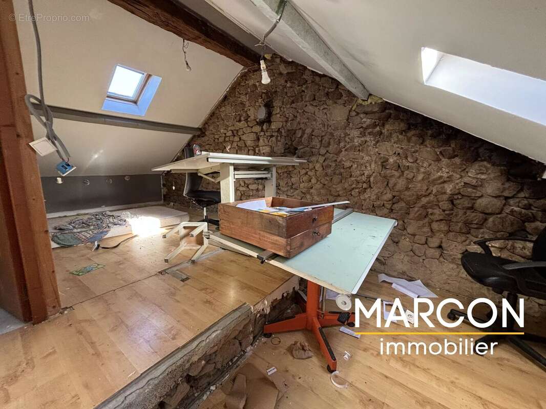Maison à CHAMPAGNAT
