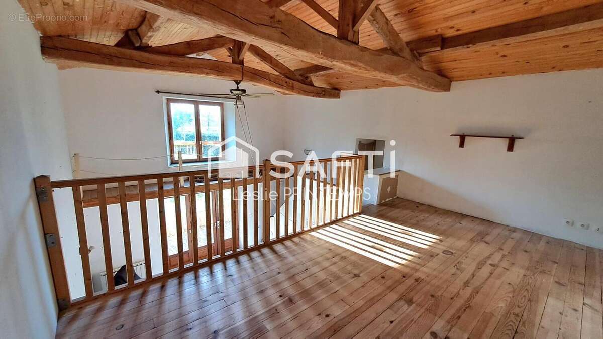 Photo 6 - Maison à LE BUSSEAU