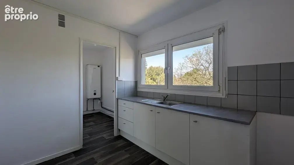 Appartement T4 à vendre à Arcis sur Aube - photo 2