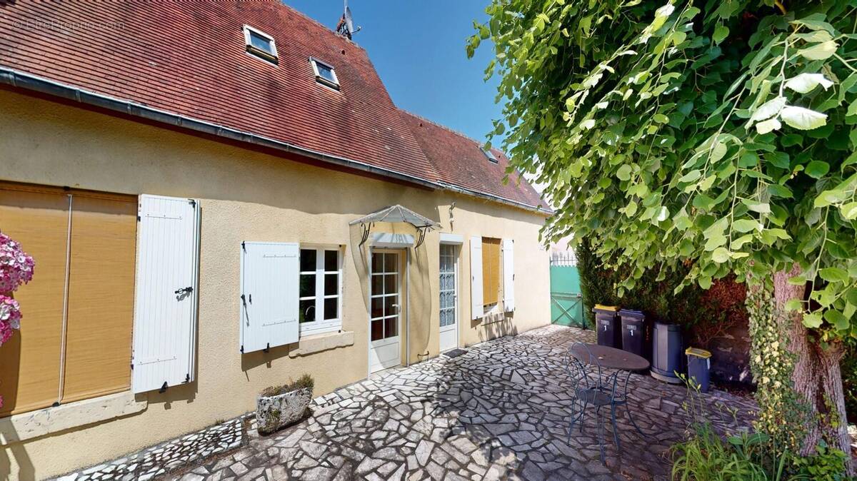 Maison à MEUNG-SUR-LOIRE