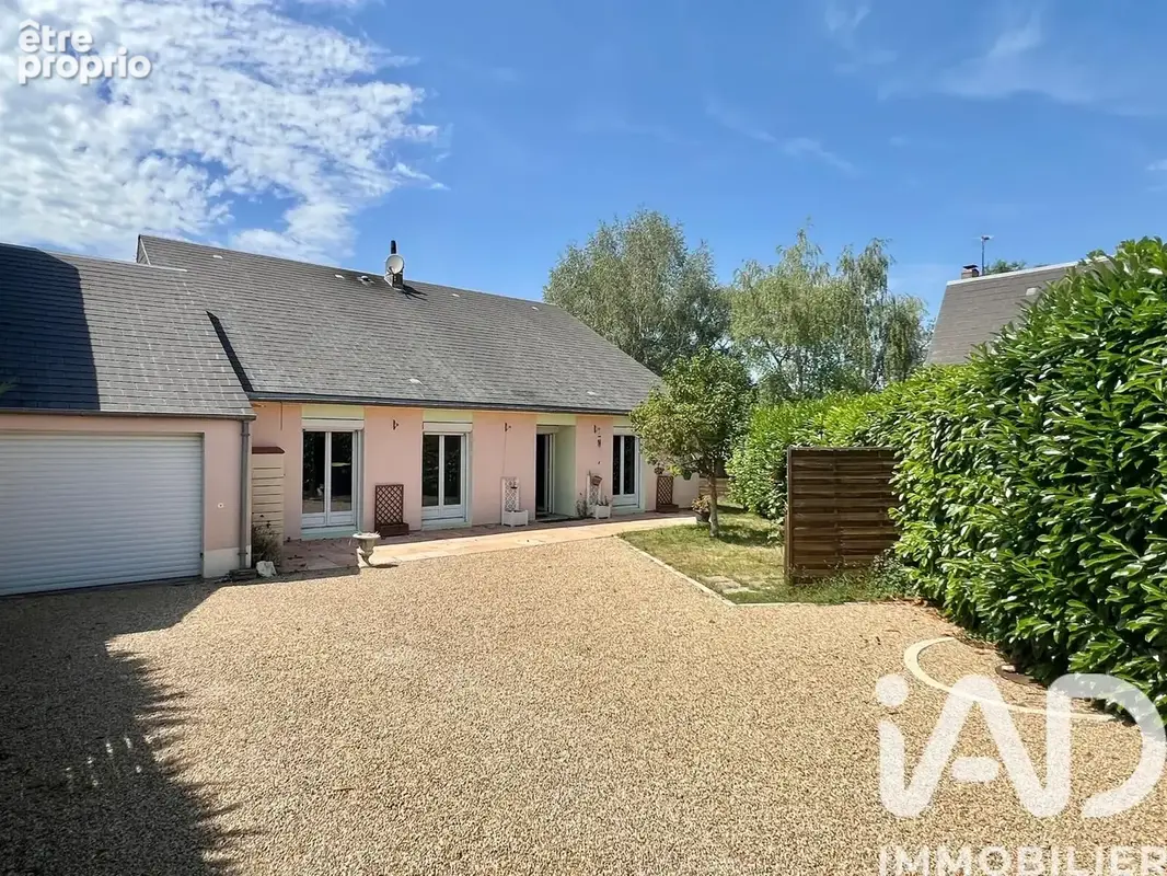 Photo 1 - Maison à BOURGES