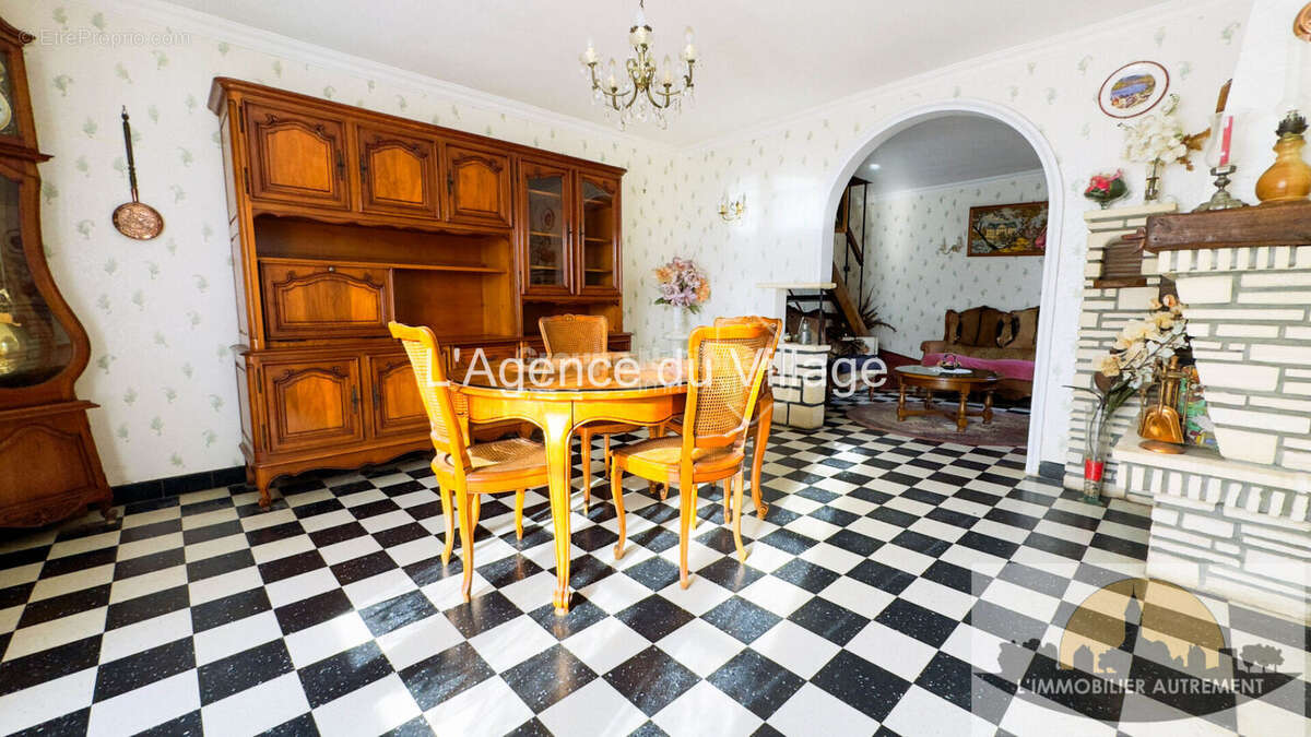 Maison à CHAUMONT-EN-VEXIN