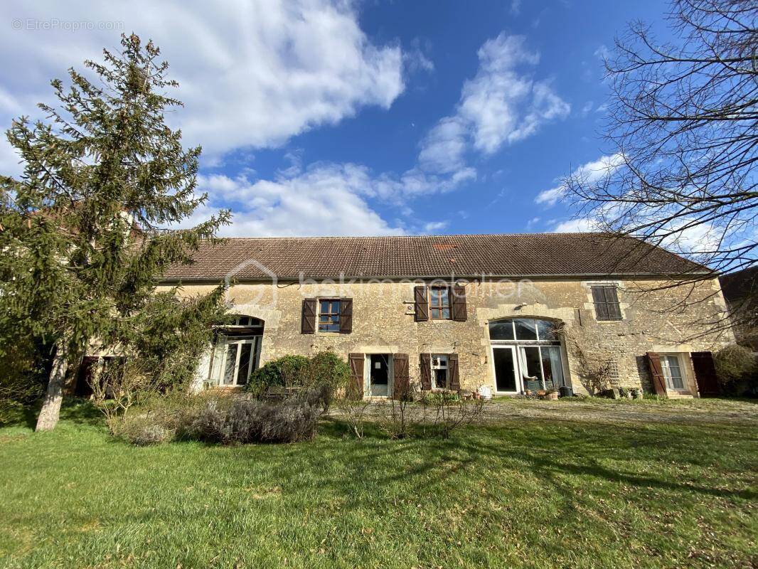 Maison à BREUGNON