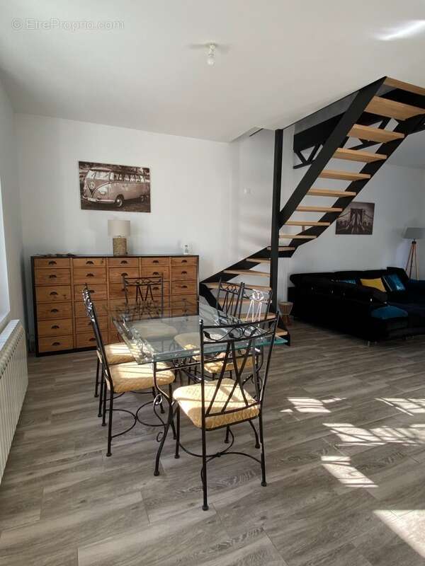 Maison à RUELLE-SUR-TOUVRE