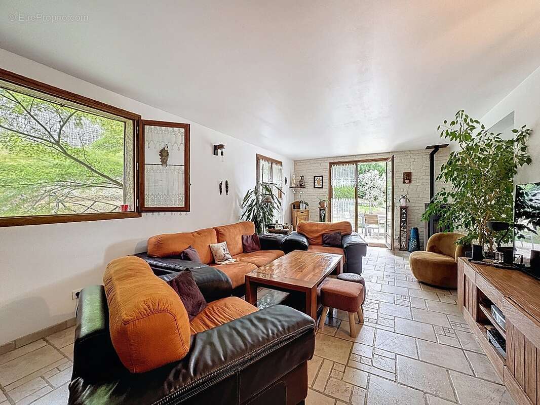 Maison à MILLY-LA-FORET