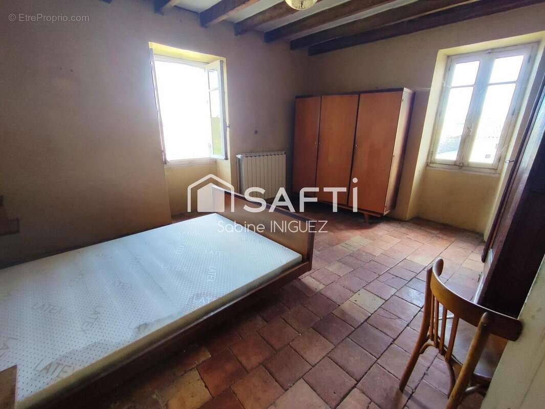 Photo 5 - Maison à SAINT-JULIEN-DU-PUY