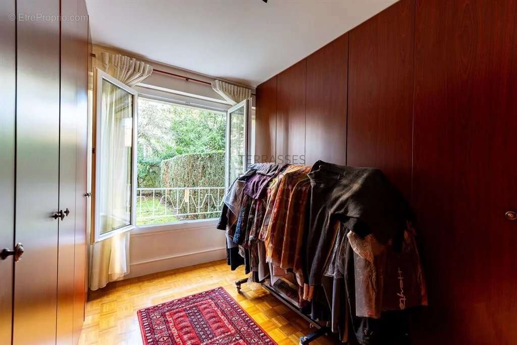 Appartement à NOGENT-SUR-MARNE