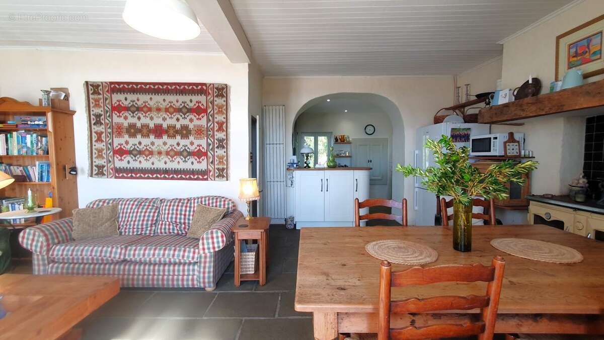 Maison à BOR-ET-BAR