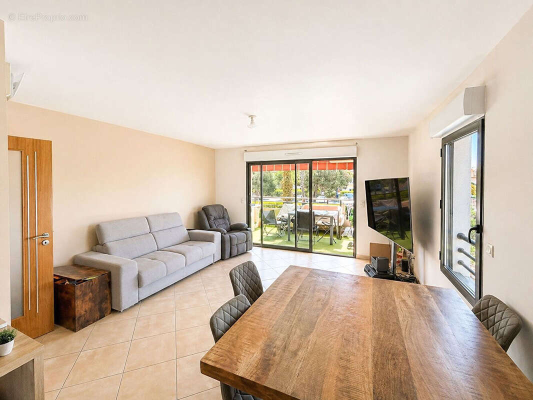 Appartement à FREJUS
