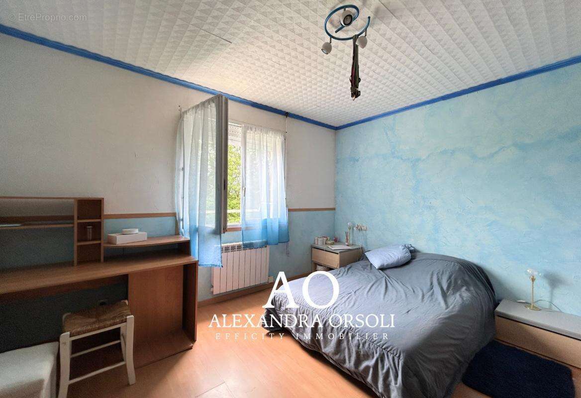 Maison à LA CHAPELLE-PALLUAU