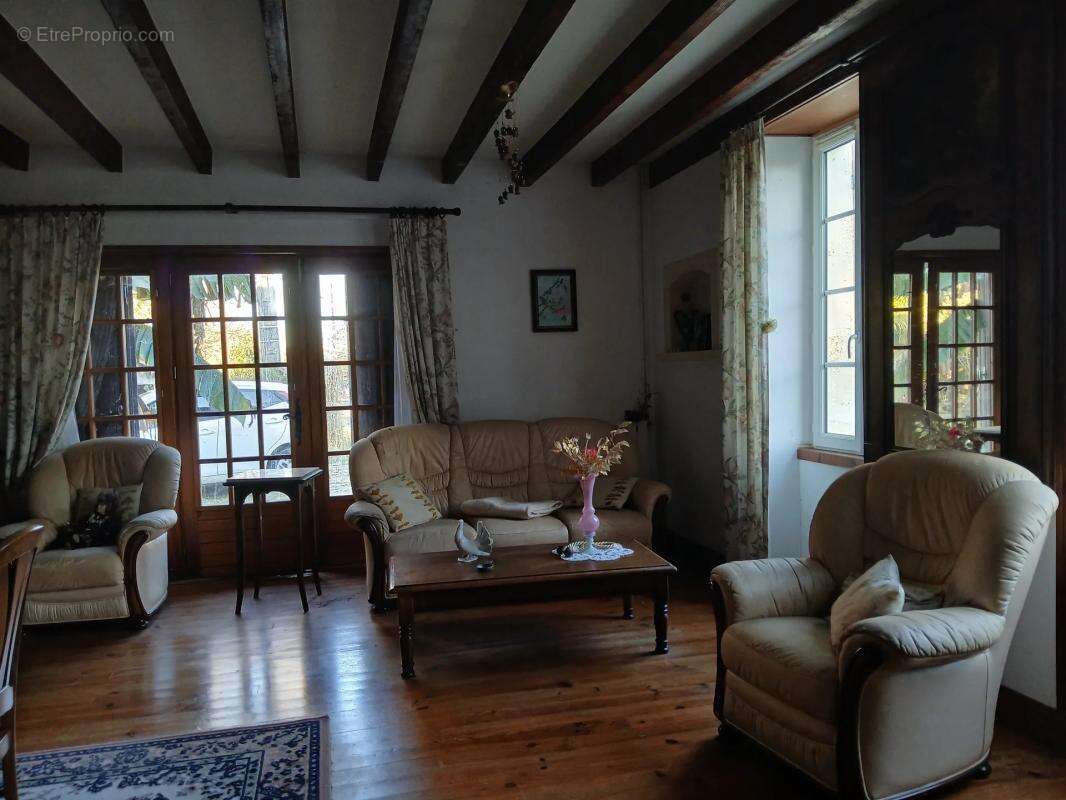 Maison à MONTCHAUDE