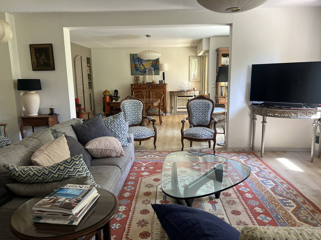 Appartement à L'ISLE-SUR-LA-SORGUE